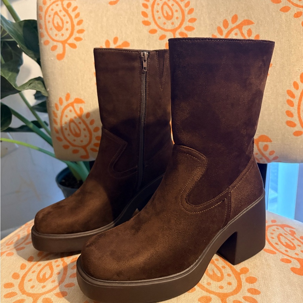 Brown Suede Women's Boots
